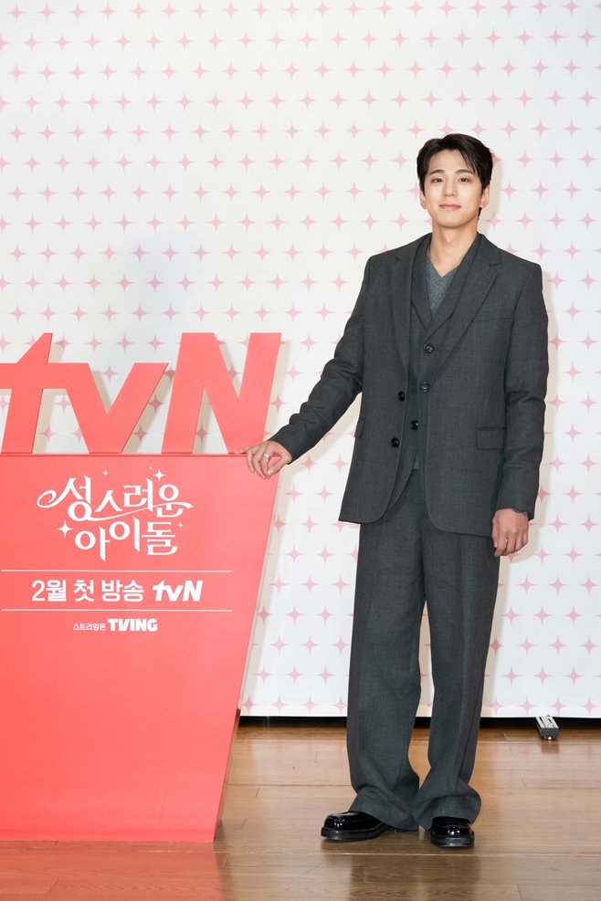 tvN  ̵, α