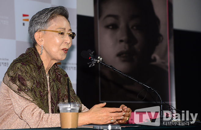 ƼºêÀ̵¥Àϸ® Æ÷Åä