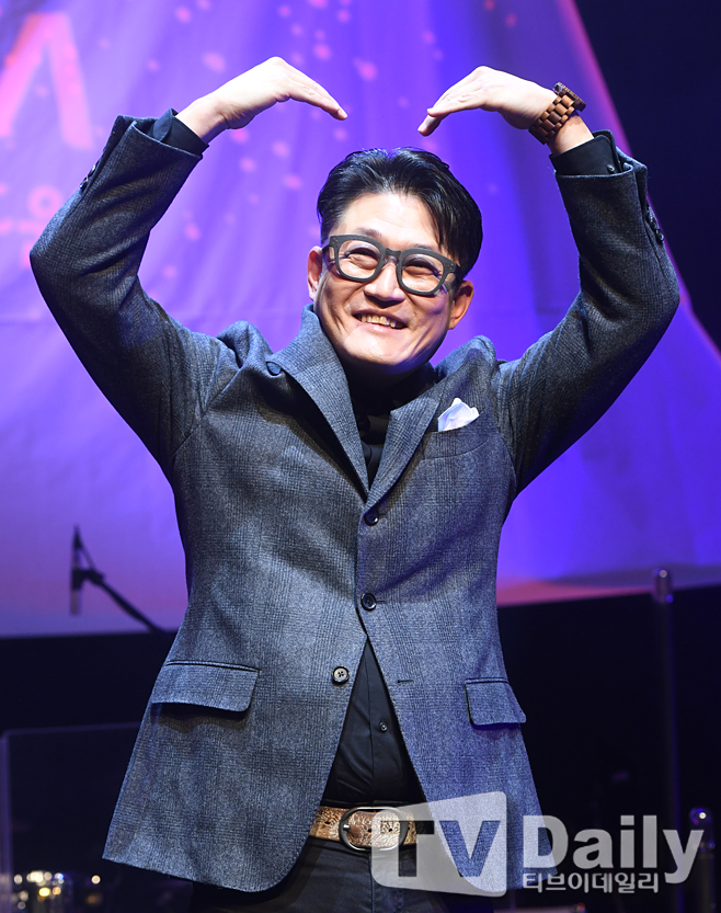 ƼºêÀ̵¥Àϸ® Æ÷Åä