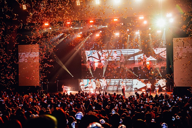 ƼºêÀ̵¥Àϸ® Æ÷Åä