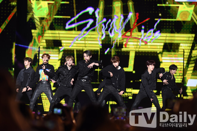 ƼºêÀ̵¥Àϸ® Æ÷Åä