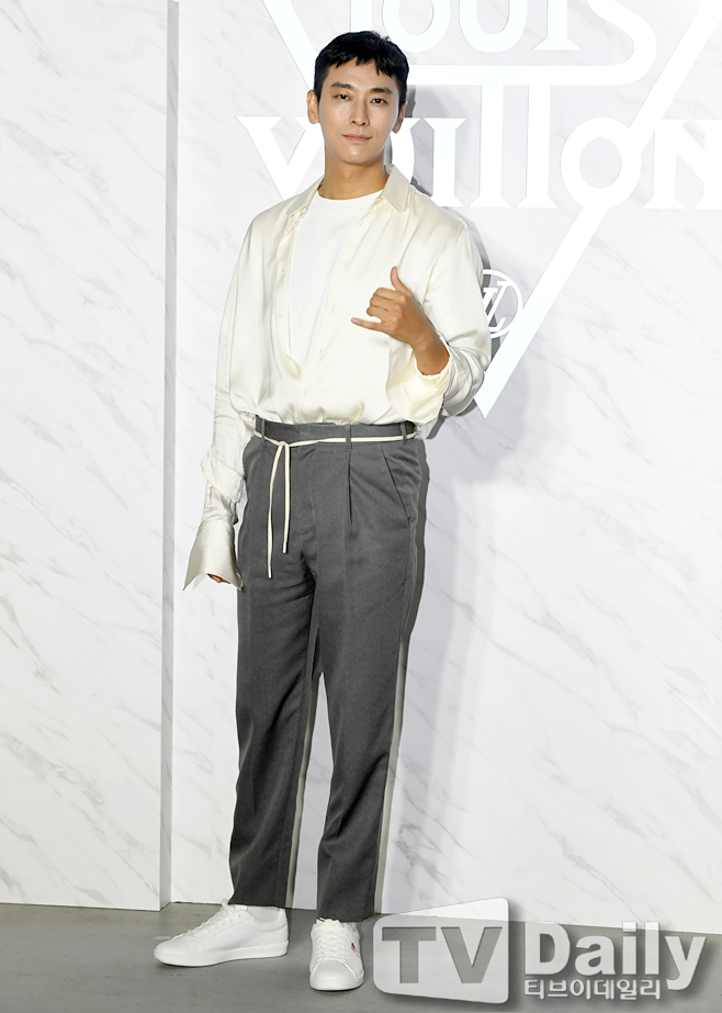 ƼºêÀ̵¥Àϸ® Æ÷Åä