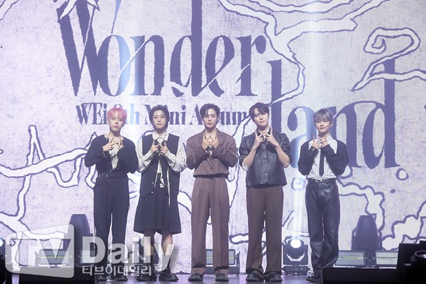 ƼºêÀ̵¥Àϸ® Æ÷Åä