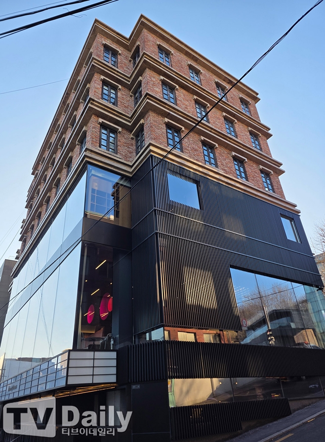 ƼºêÀ̵¥Àϸ® Æ÷Åä