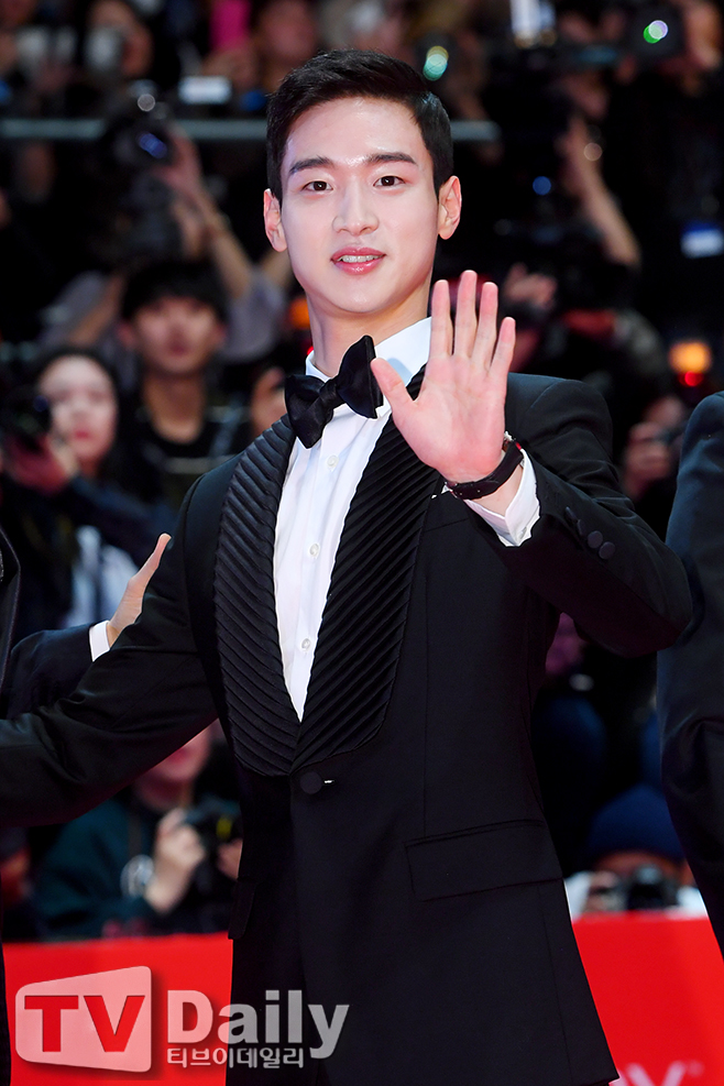 ���ǰ���