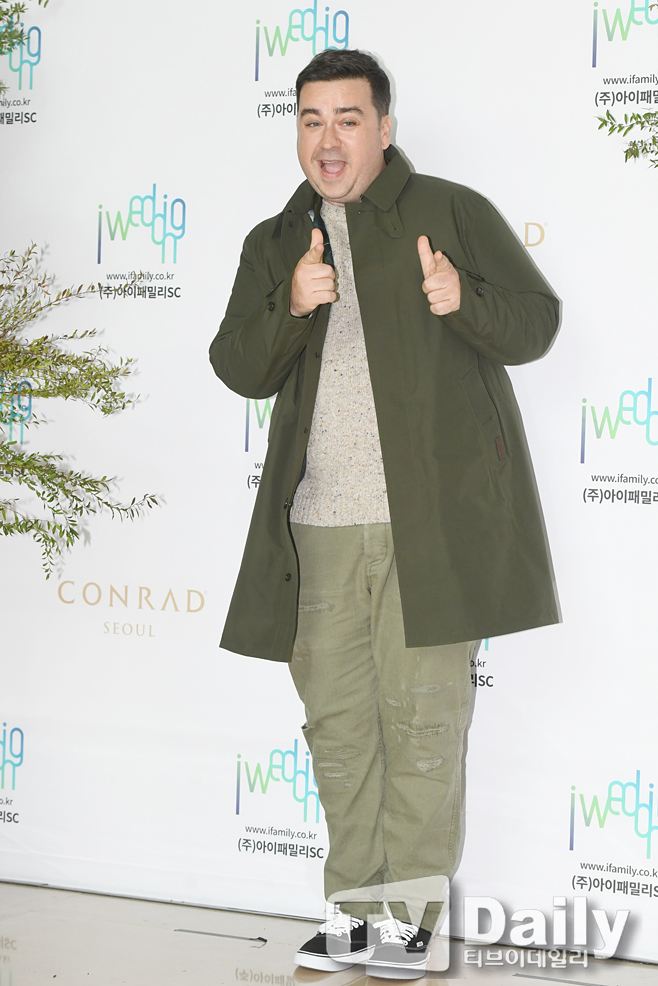 ƼºêÀ̵¥Àϸ® Æ÷Åä