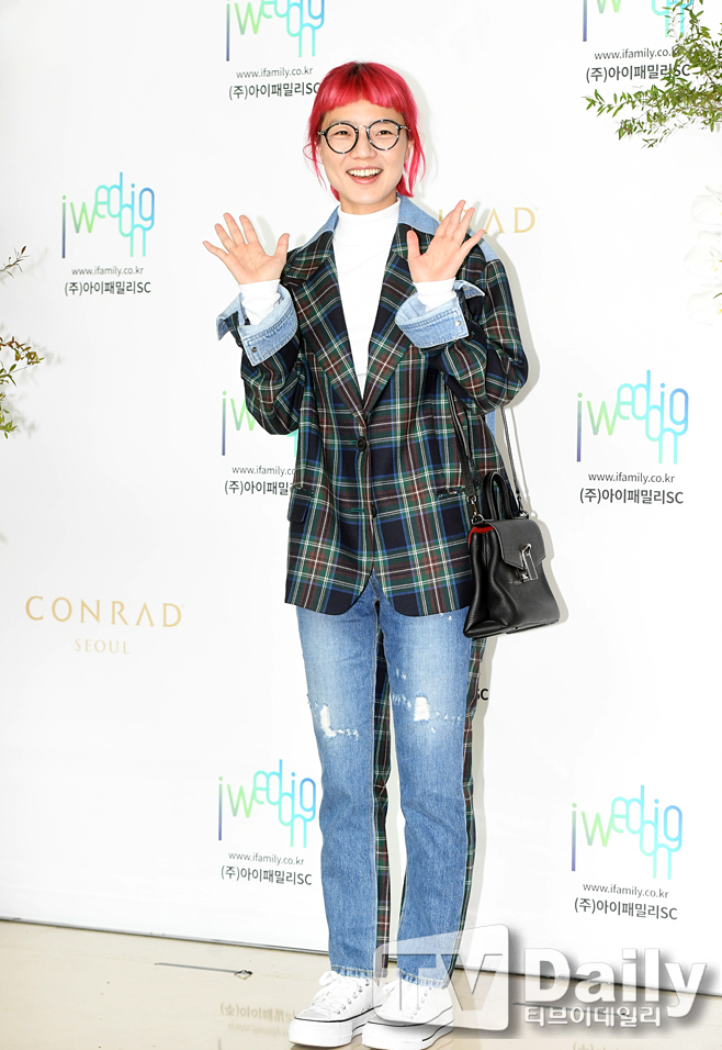 ƼºêÀ̵¥Àϸ® Æ÷Åä