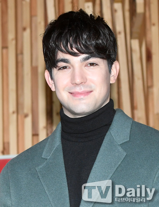 ƼºêÀ̵¥Àϸ® Æ÷Åä