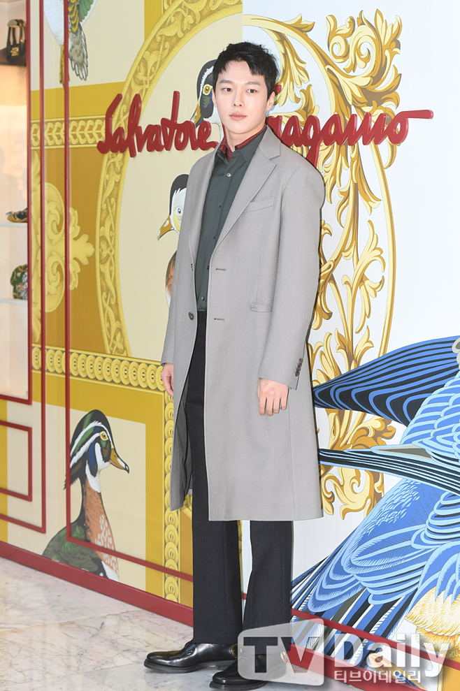 ƼºêÀ̵¥Àϸ® Æ÷Åä