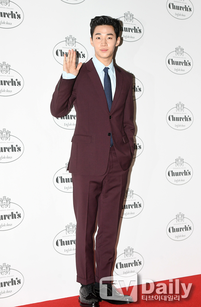 ƼºêÀ̵¥Àϸ® Æ÷Åä