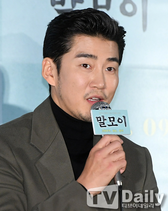 ƼºêÀ̵¥Àϸ® Æ÷Åä