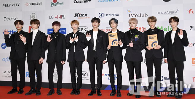 ƼºêÀ̵¥Àϸ® Æ÷Åä