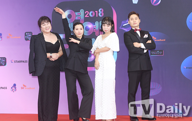 ƼºêÀ̵¥Àϸ® Æ÷Åä