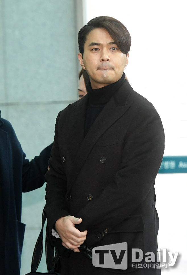 ƼºêÀ̵¥Àϸ® Æ÷Åä