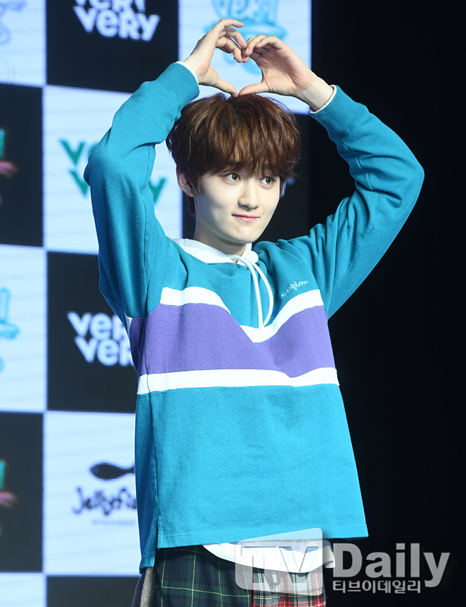 ƼºêÀ̵¥Àϸ® Æ÷Åä