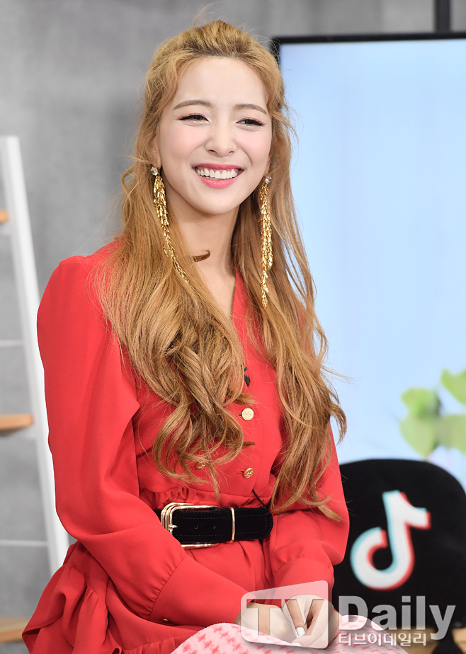 ƼºêÀ̵¥Àϸ® Æ÷Åä