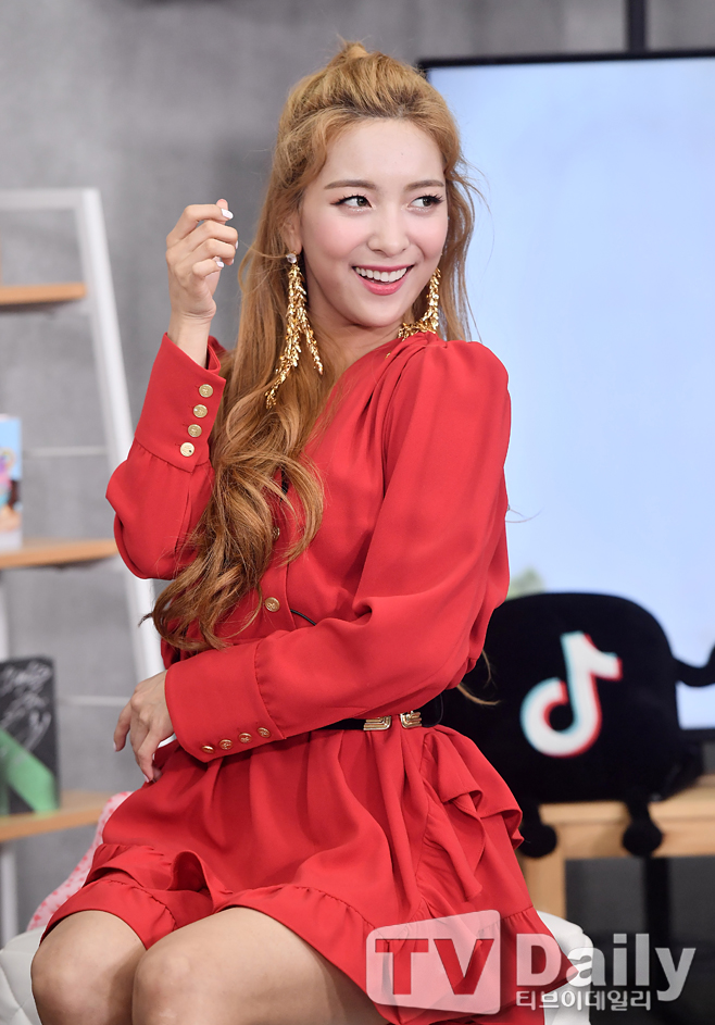 ƼºêÀ̵¥Àϸ® Æ÷Åä