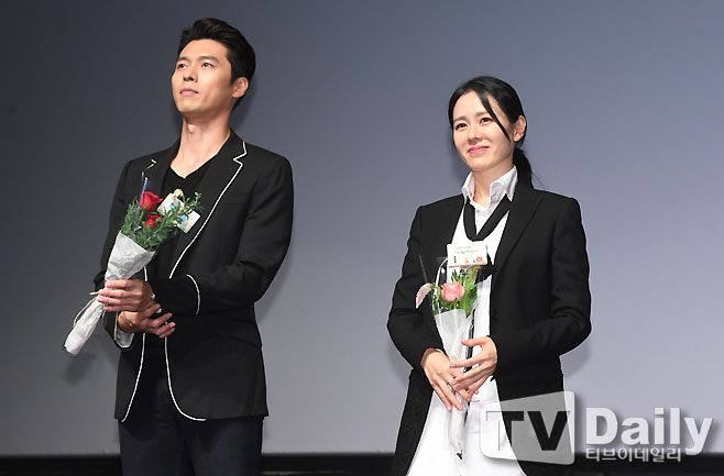 ���� �տ���