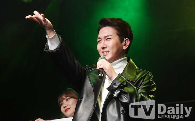 ƼºêÀ̵¥Àϸ® Æ÷Åä