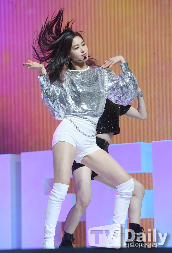 ƼºêÀ̵¥Àϸ® Æ÷Åä