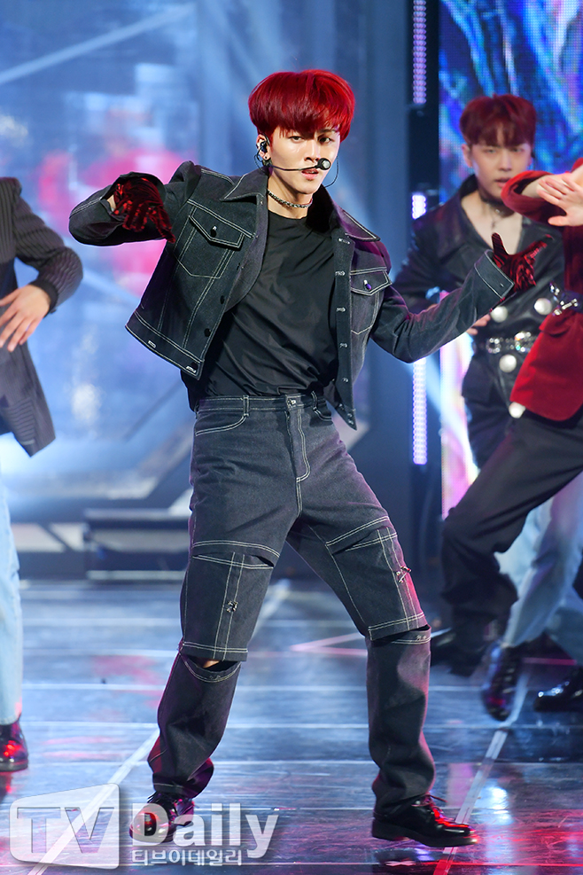SF9 
