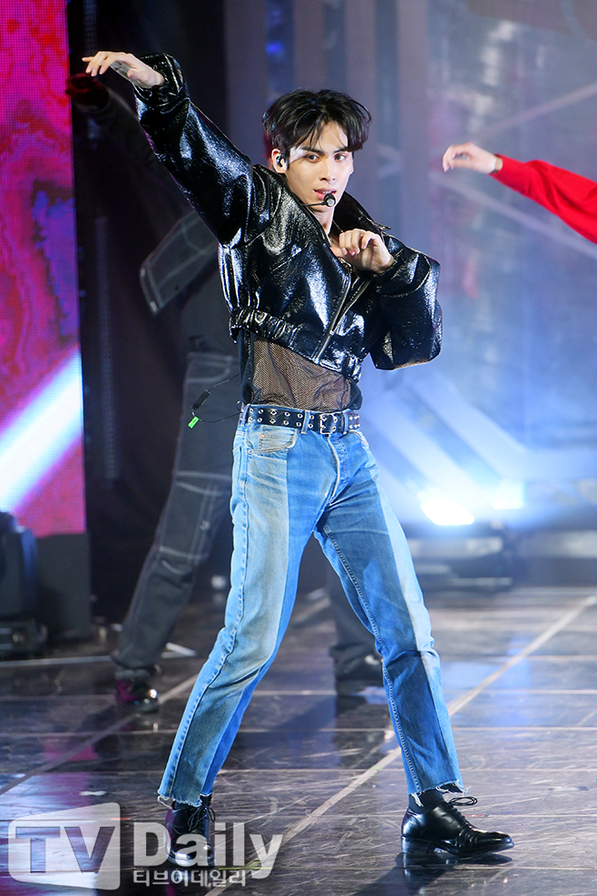 SF9 ¾
