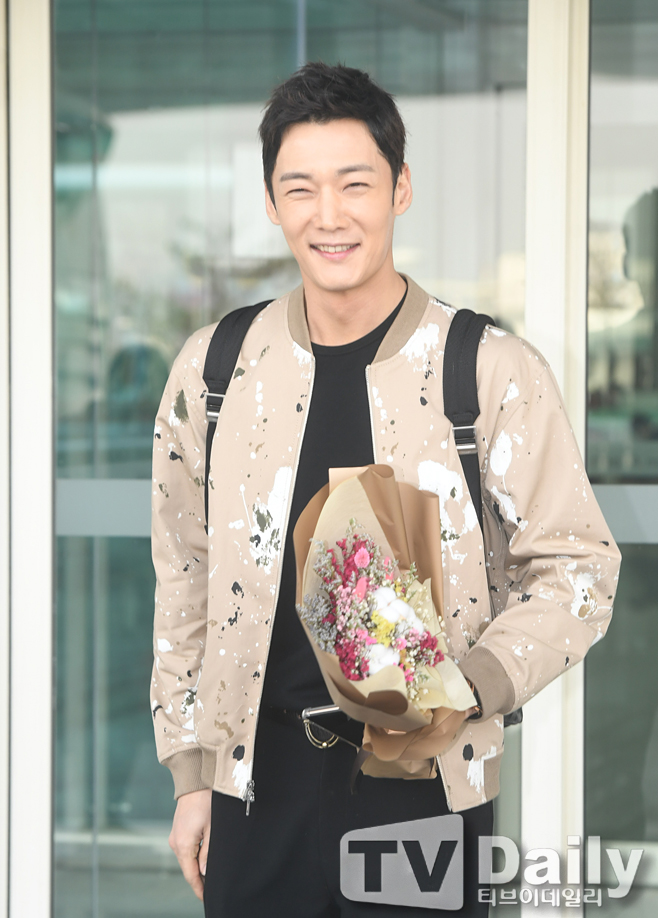 ƼºêÀ̵¥Àϸ® Æ÷Åä