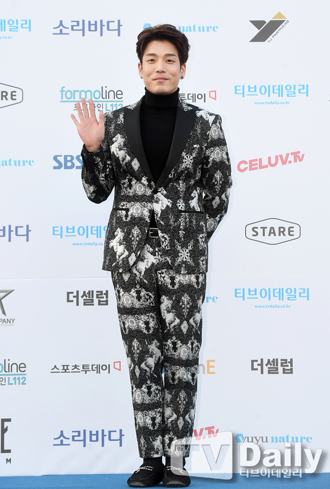 Ƽ���̵��ϸ� ����