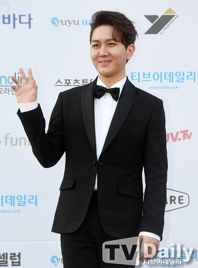 ƼºêÀ̵¥Àϸ® Æ÷Åä