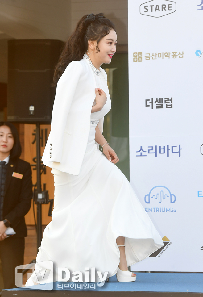 ƼºêÀ̵¥Àϸ® Æ÷Åä