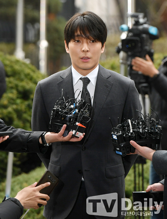 ƼºêÀ̵¥Àϸ® Æ÷Åä