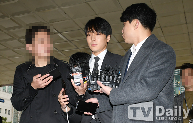 ƼºêÀ̵¥Àϸ® Æ÷Åä