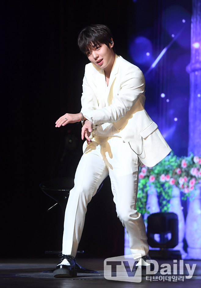 ƼºêÀ̵¥Àϸ® Æ÷Åä