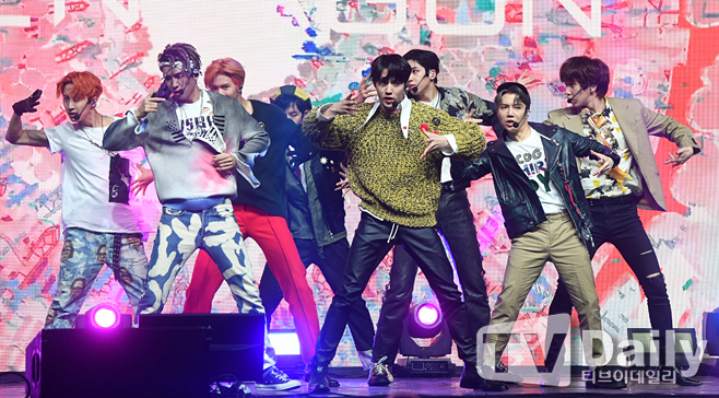 ƼºêÀ̵¥Àϸ® Æ÷Åä