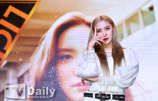 ƼºêÀ̵¥Àϸ® Æ÷Åä