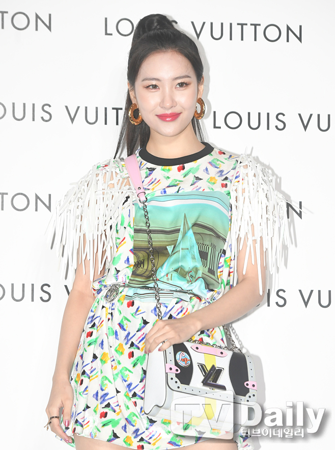 ƼºêÀ̵¥Àϸ® Æ÷Åä