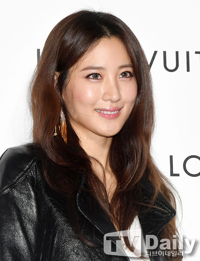 ƼºêÀ̵¥Àϸ® Æ÷Åä