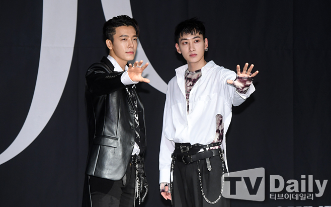 ִϾ-D&E