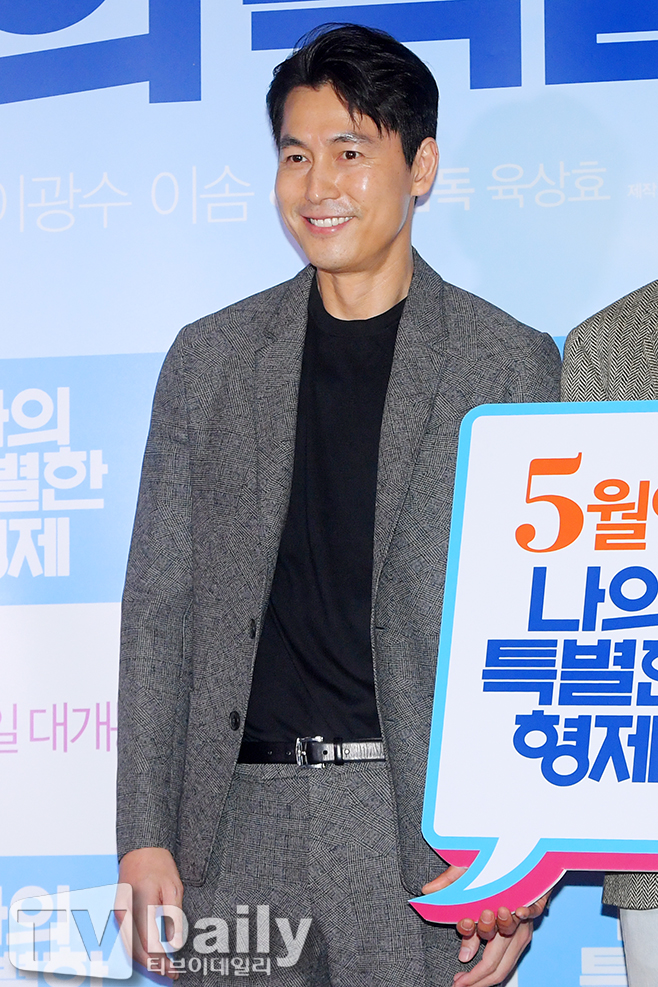 켺