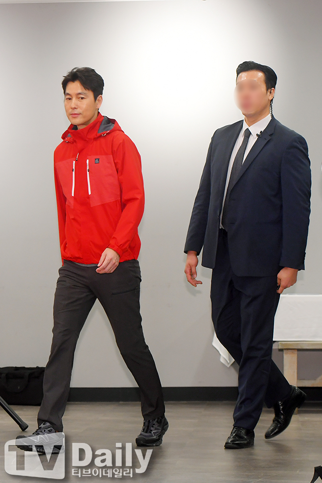 켺