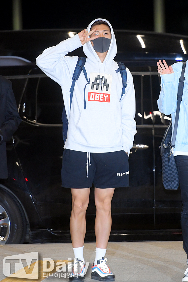źҳ(BTS) RM