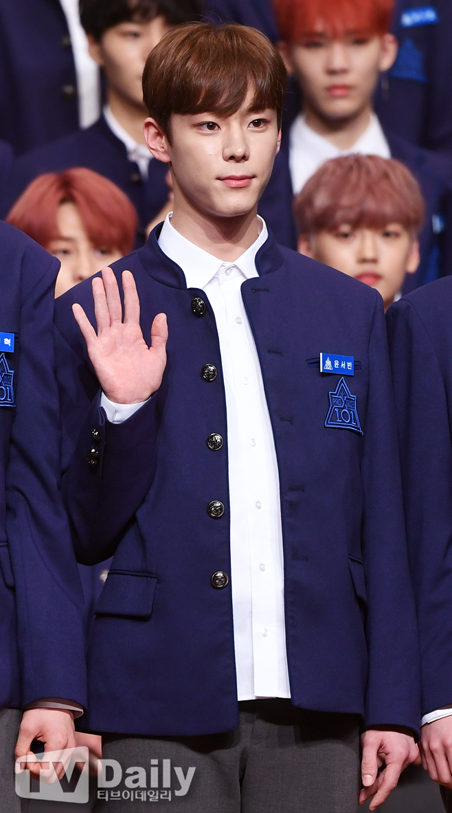 ���εེX101 ������