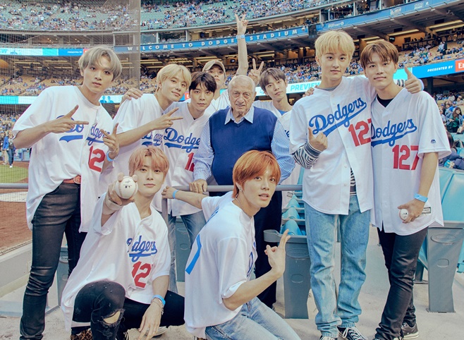 NCT 127 LA  ñ
