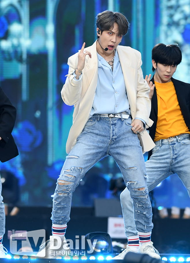 ƼºêÀ̵¥Àϸ® Æ÷Åä