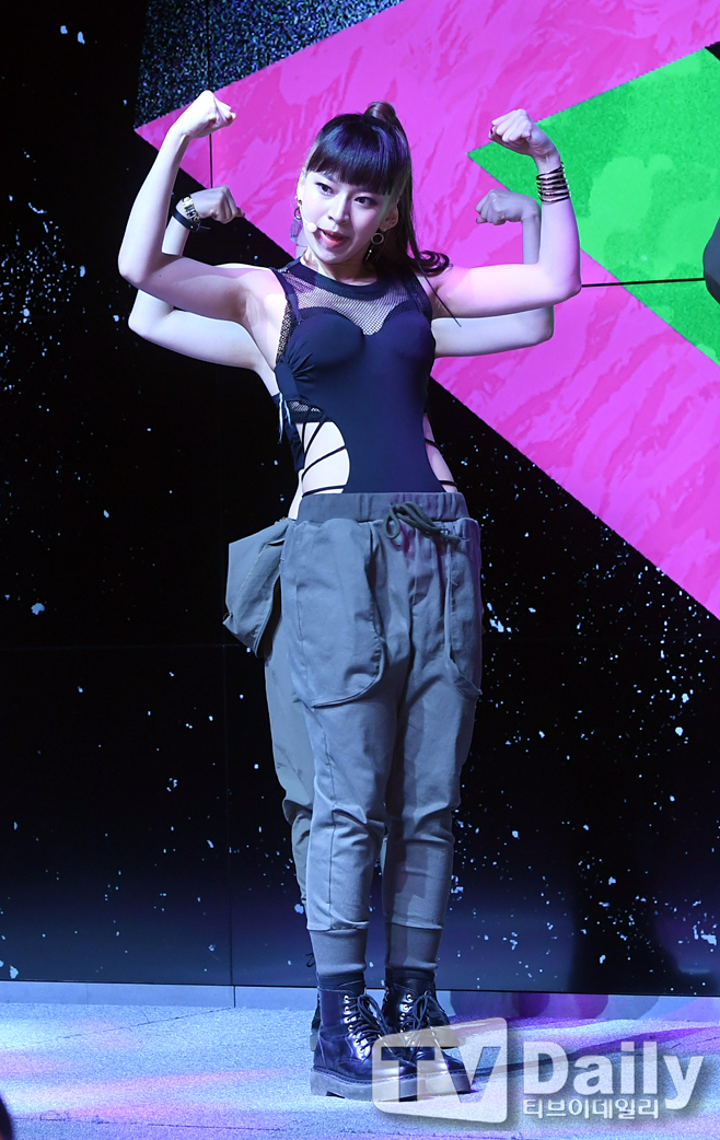 ƼºêÀ̵¥Àϸ® Æ÷Åä