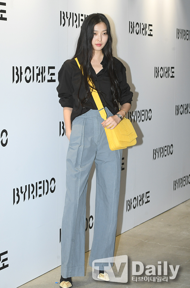 ƼºêÀ̵¥Àϸ® Æ÷Åä