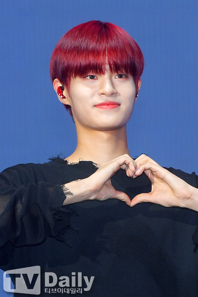 AB6IX ̴