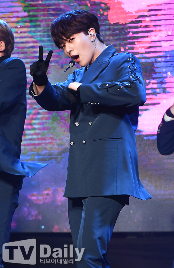  ONEUS