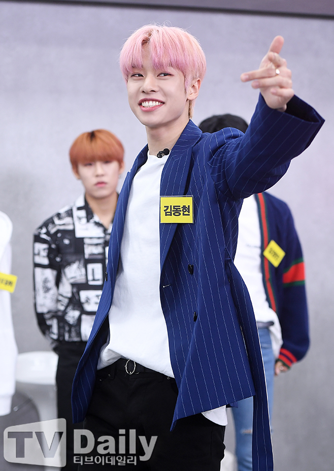 AB6IX 赿