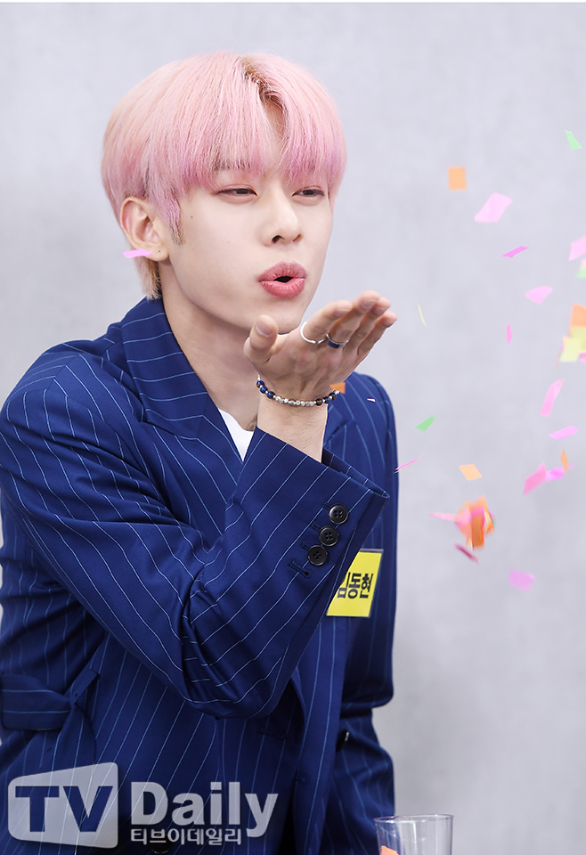 AB6IX 赿